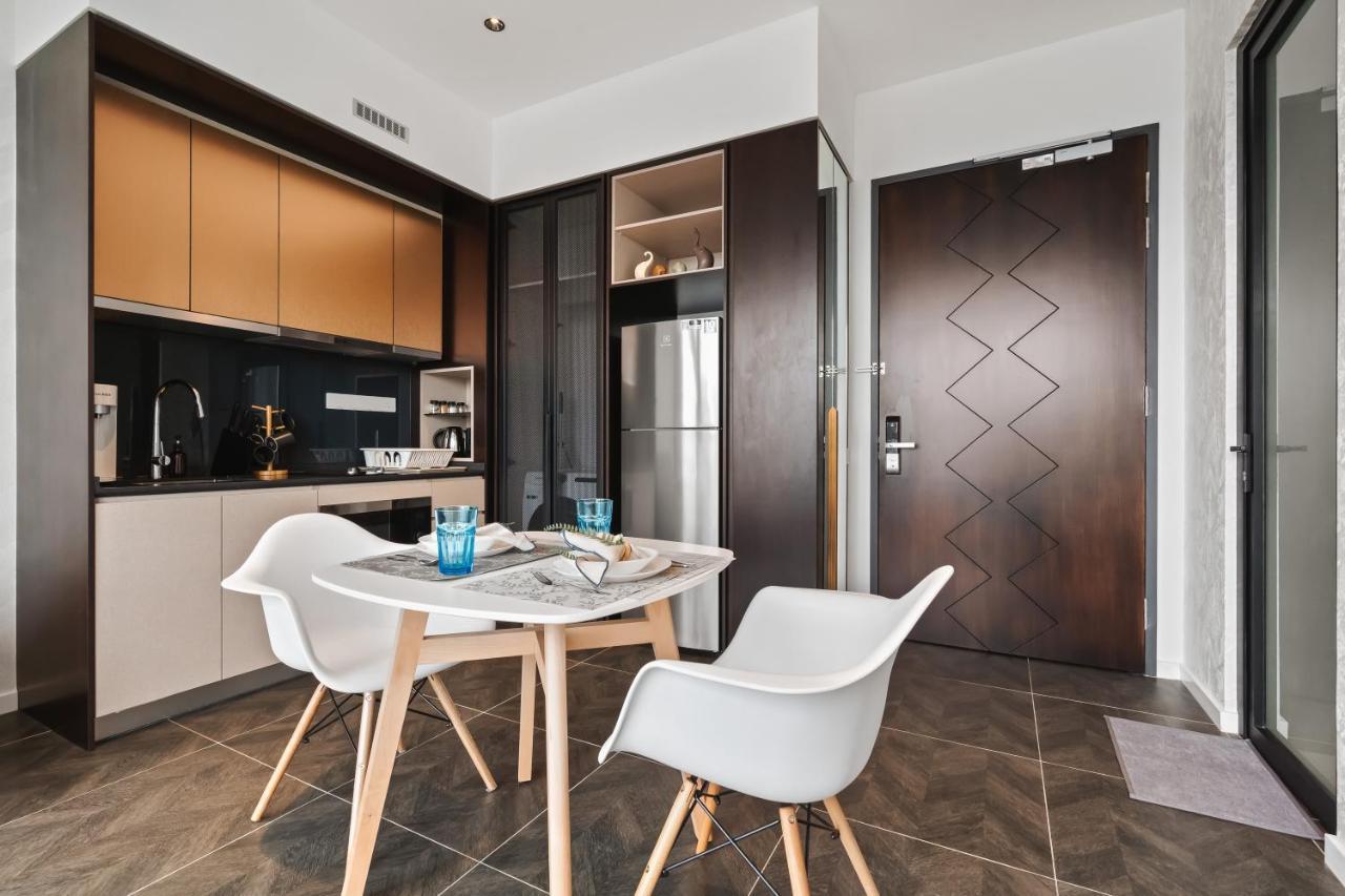 Scarletz Klcc Apartments By Soulasia Kuala Lumpur Dış mekan fotoğraf