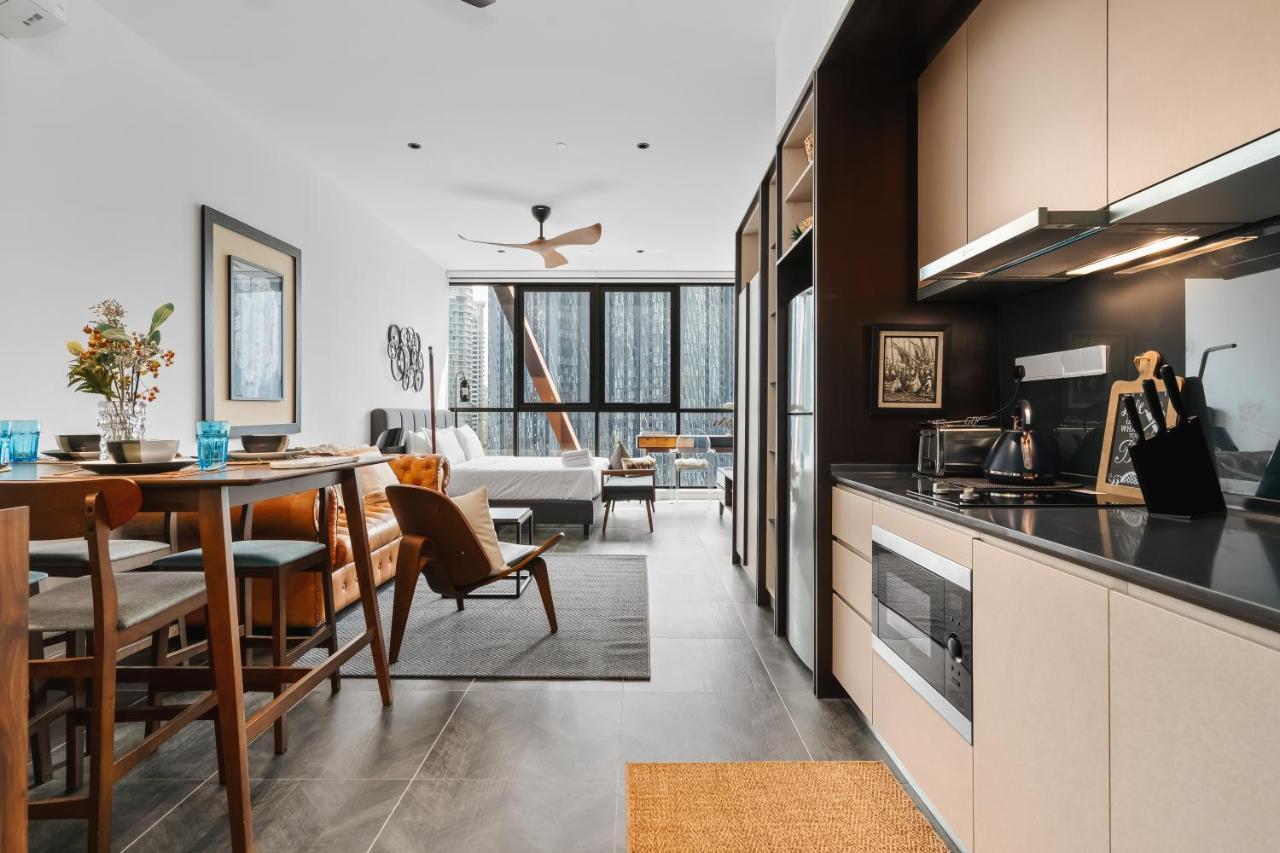 Scarletz Klcc Apartments By Soulasia Kuala Lumpur Dış mekan fotoğraf