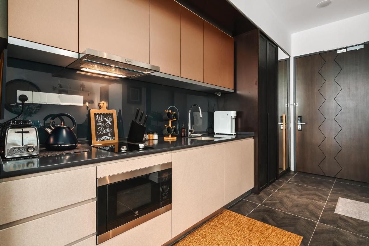 Scarletz Klcc Apartments By Soulasia Kuala Lumpur Dış mekan fotoğraf