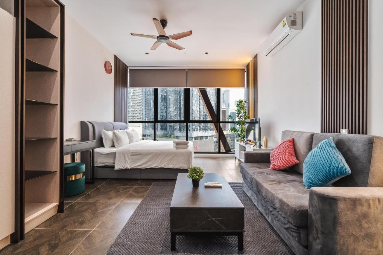 Scarletz Klcc Apartments By Soulasia Kuala Lumpur Dış mekan fotoğraf