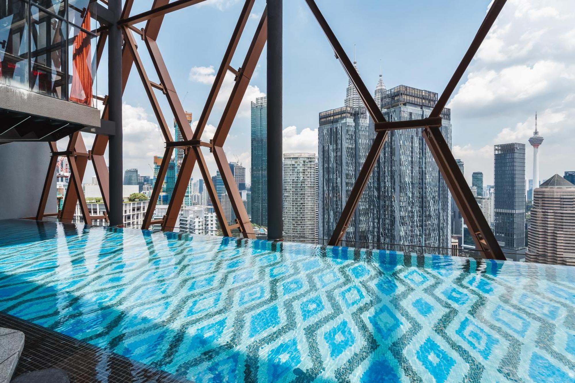 Scarletz Klcc Apartments By Soulasia Kuala Lumpur Dış mekan fotoğraf